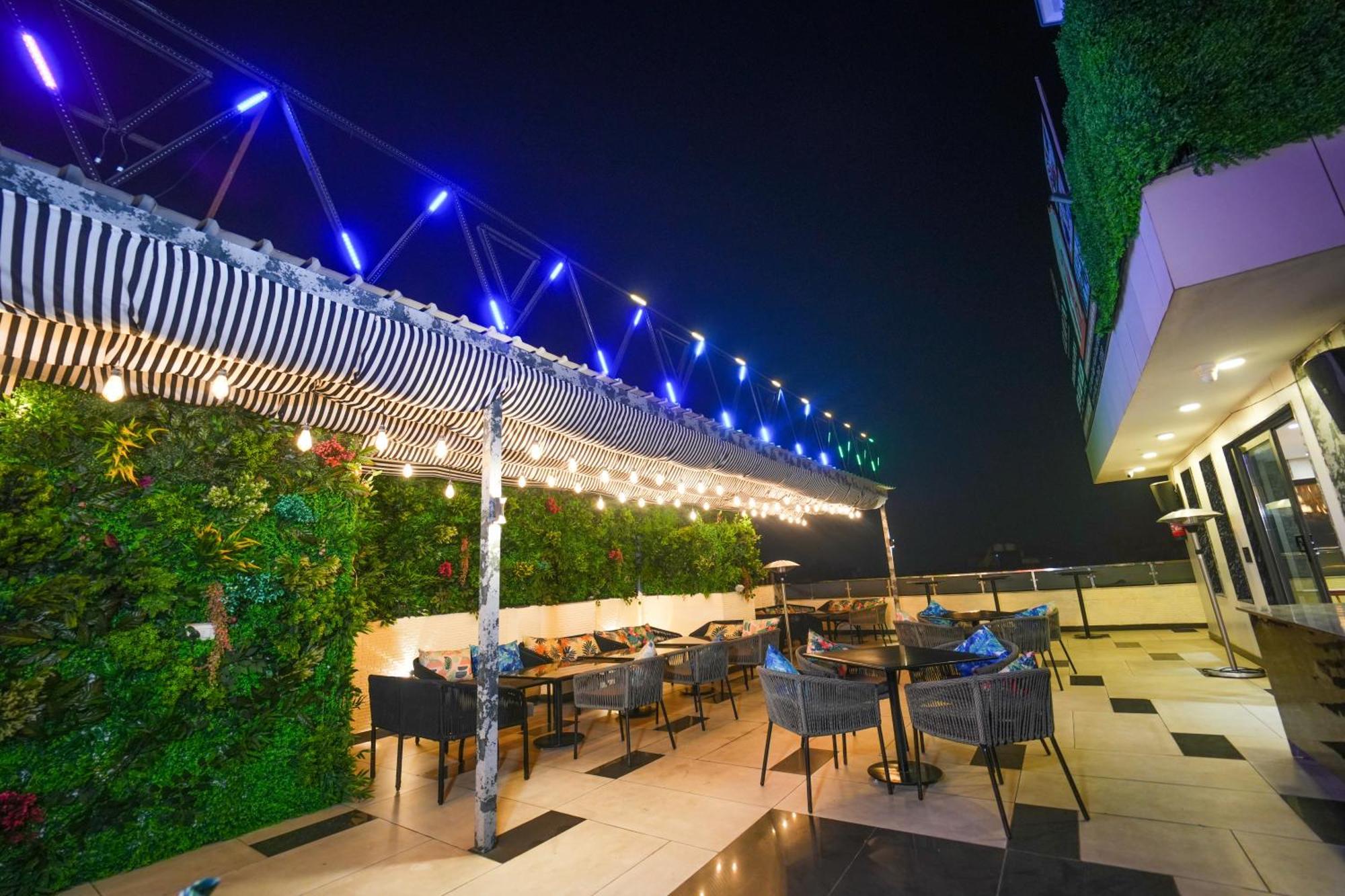 Clay Inn Hotels, Paschim Vihar Delhi  Exterior foto